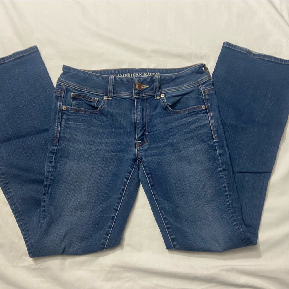Size 6 American Eagle Kick Boot Jean